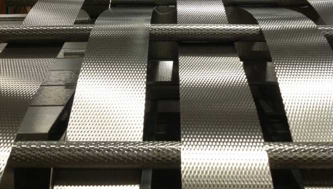 Why Choose XIONGQIAN Perforated Metal Strip