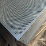 Three holes, two spaces – 45-degree detail