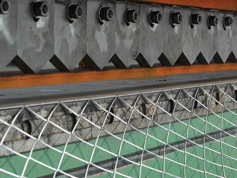 expanded-metal-mesh-machine